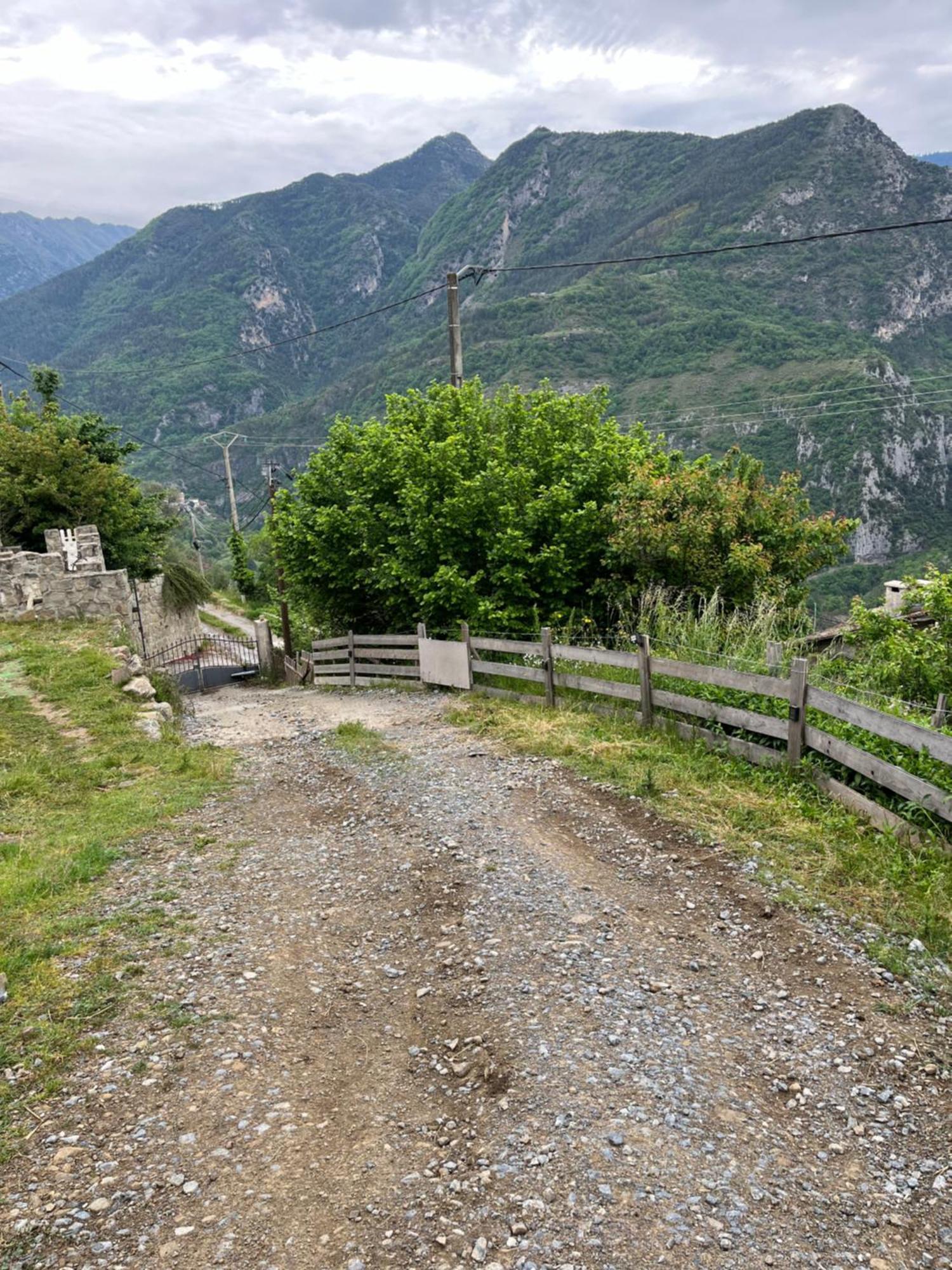 Appartamento Bienvenue Chez Nous Lantosque Esterno foto